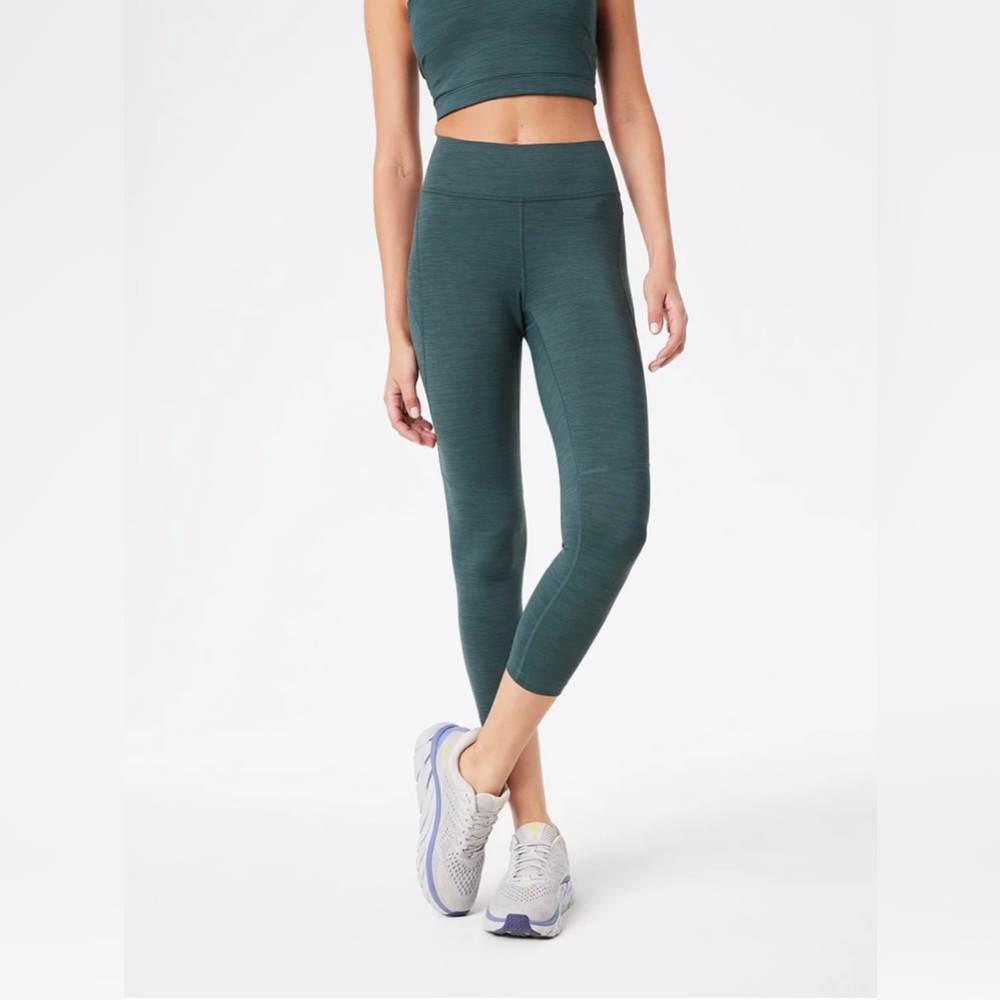 Outdoor Voices Women’s‎ TechSweat Core 3/4 cropped Legging size small green